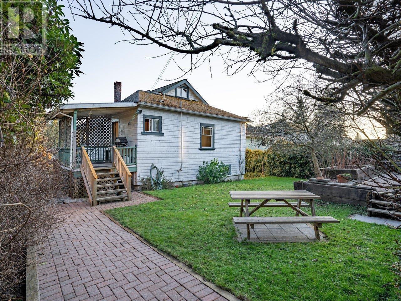 1156 Adderley Street, North Vancouver, British Columbia  V7L 1T3 - Photo 27 - R2979337