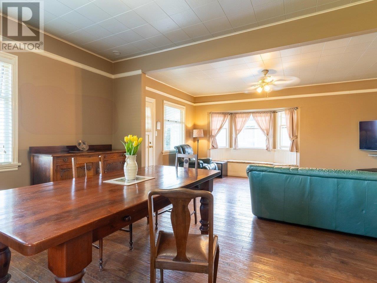 1156 Adderley Street, North Vancouver, British Columbia  V7L 1T3 - Photo 8 - R2979337