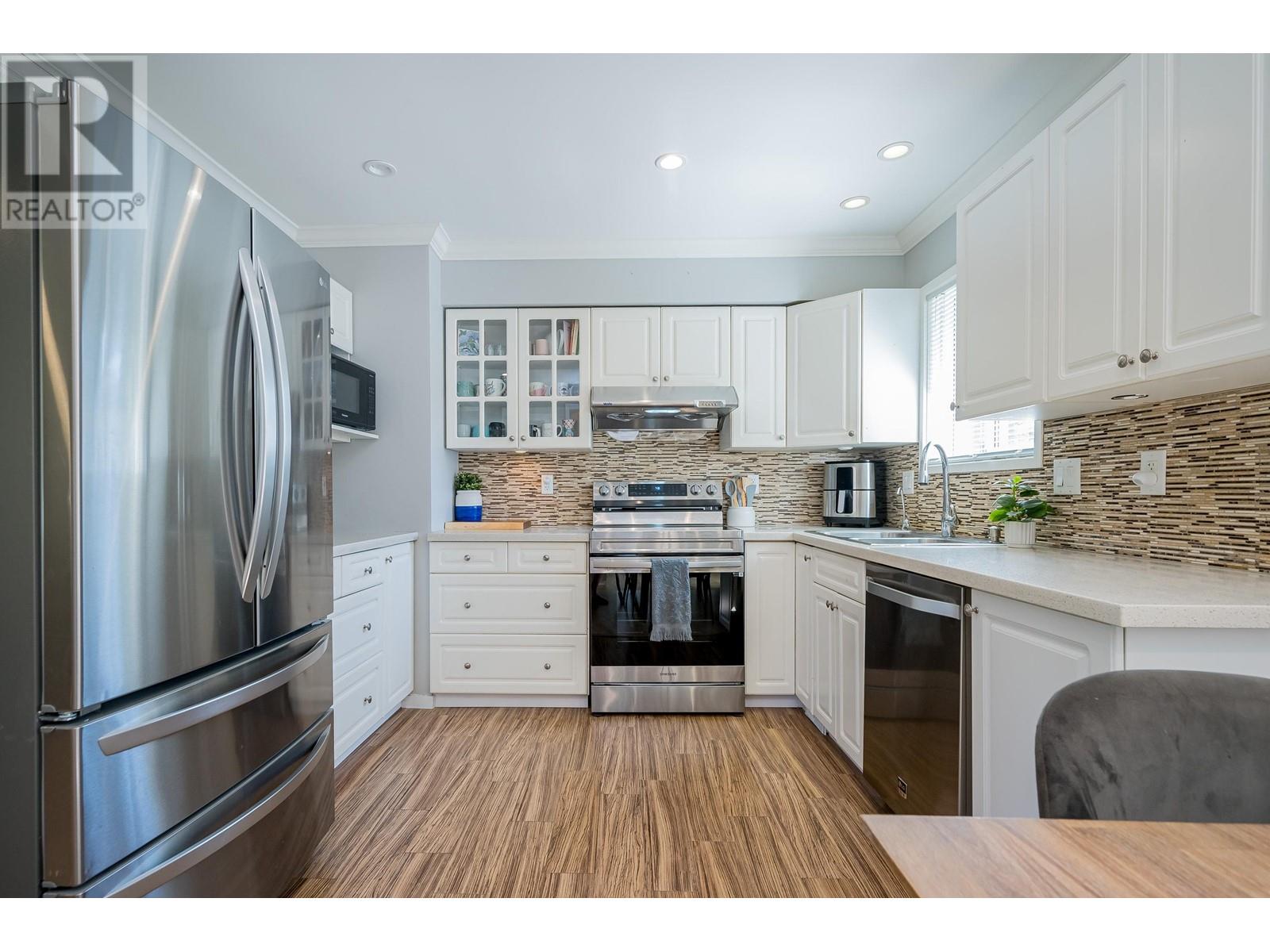 20984 118 Avenue, Maple Ridge, British Columbia  V2X 2M7 - Photo 4 - R2979354
