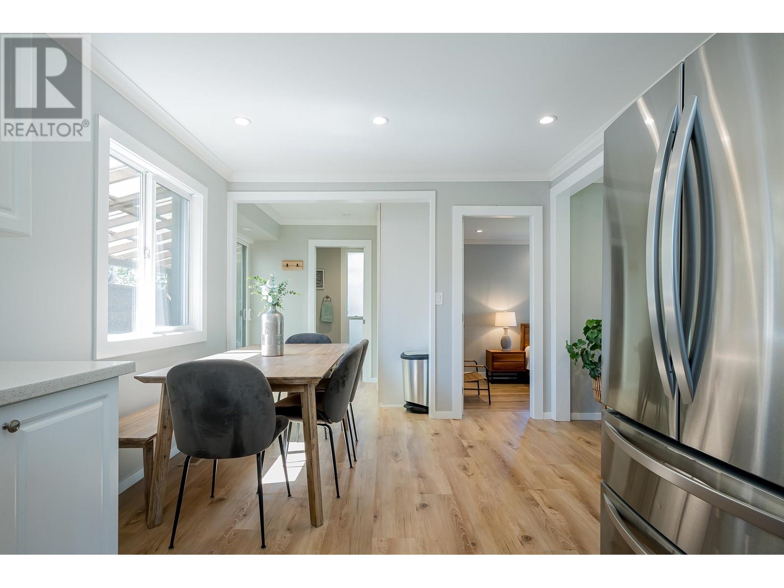 20984 118 Avenue, Maple Ridge, British Columbia  V2X 2M7 - Photo 6 - R2979354