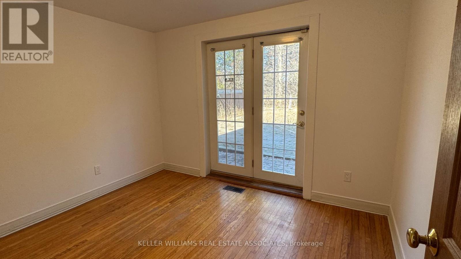 Lower - 1463 Lewisham Drive, Mississauga, Ontario  L5J 3R2 - Photo 5 - W12027024