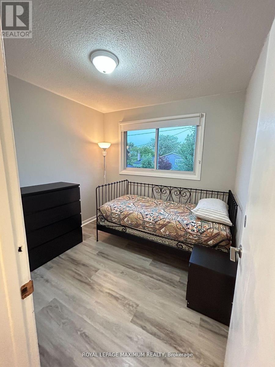 360 First Avenue, Welland, Ontario  L3C 5Y9 - Photo 11 - X12027050