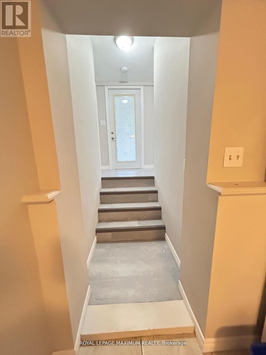 360 First Avenue, Welland, Ontario  L3C 5Y9 - Photo 23 - X12027050