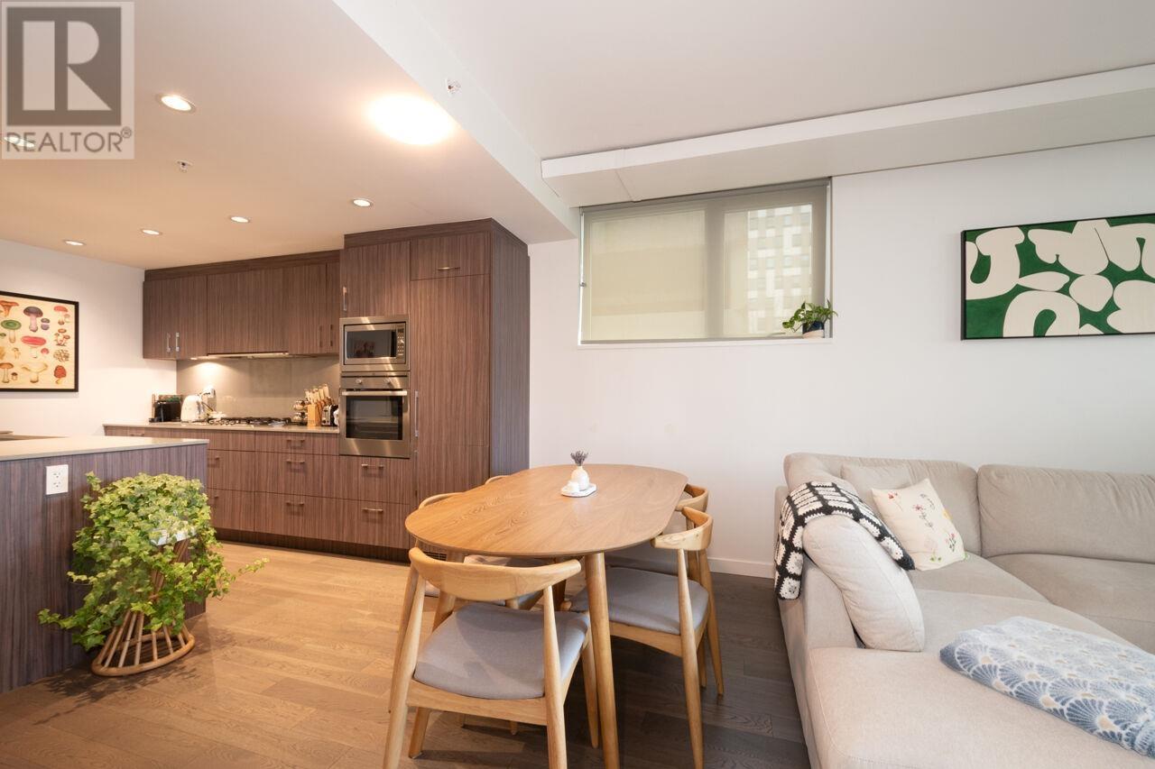 Listing Picture 10 of 40 : 601 728 W 8TH AVENUE, Vancouver / 溫哥華 - 魯藝地產 Yvonne Lu Group - MLS Medallion Club Member