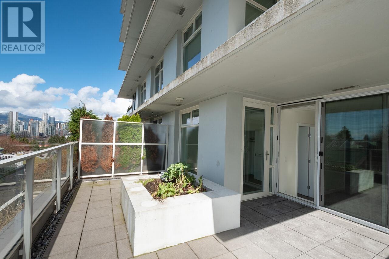 Listing Picture 40 of 40 : 601 728 W 8TH AVENUE, Vancouver / 溫哥華 - 魯藝地產 Yvonne Lu Group - MLS Medallion Club Member