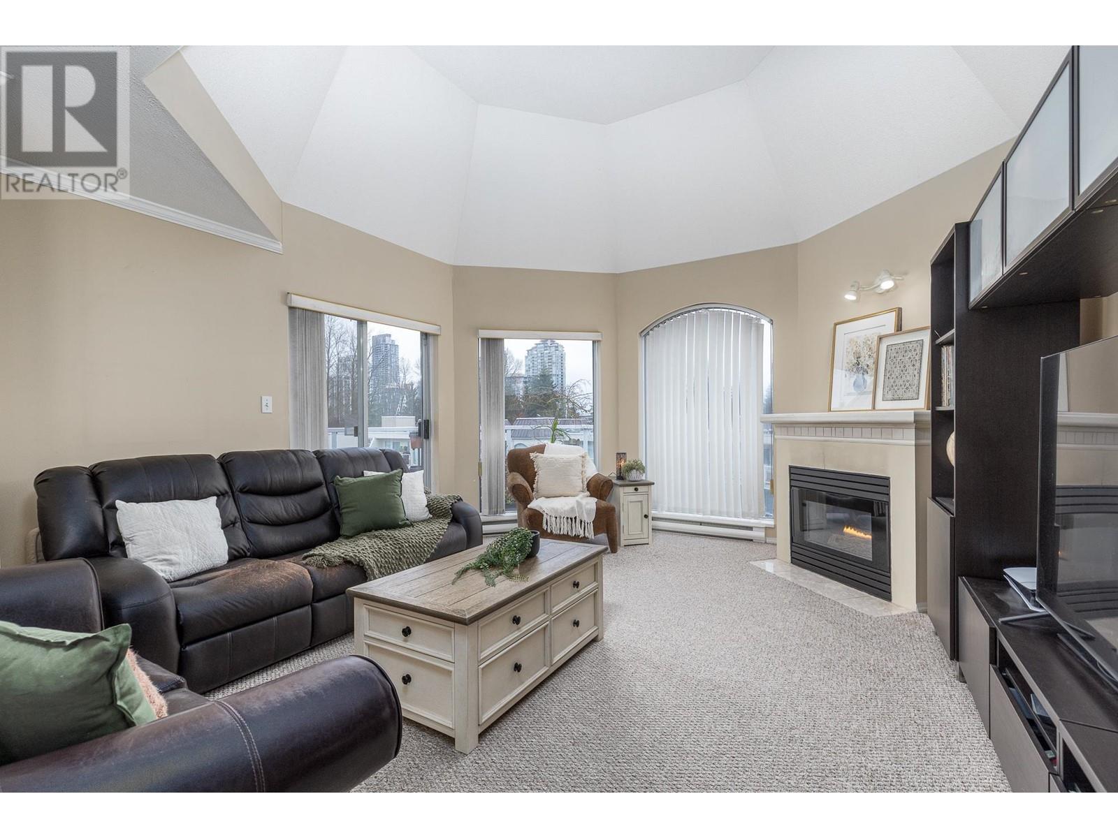 418 1220 Lasalle Place, Coquitlam, British Columbia  V3B 7L6 - Photo 3 - R2978233