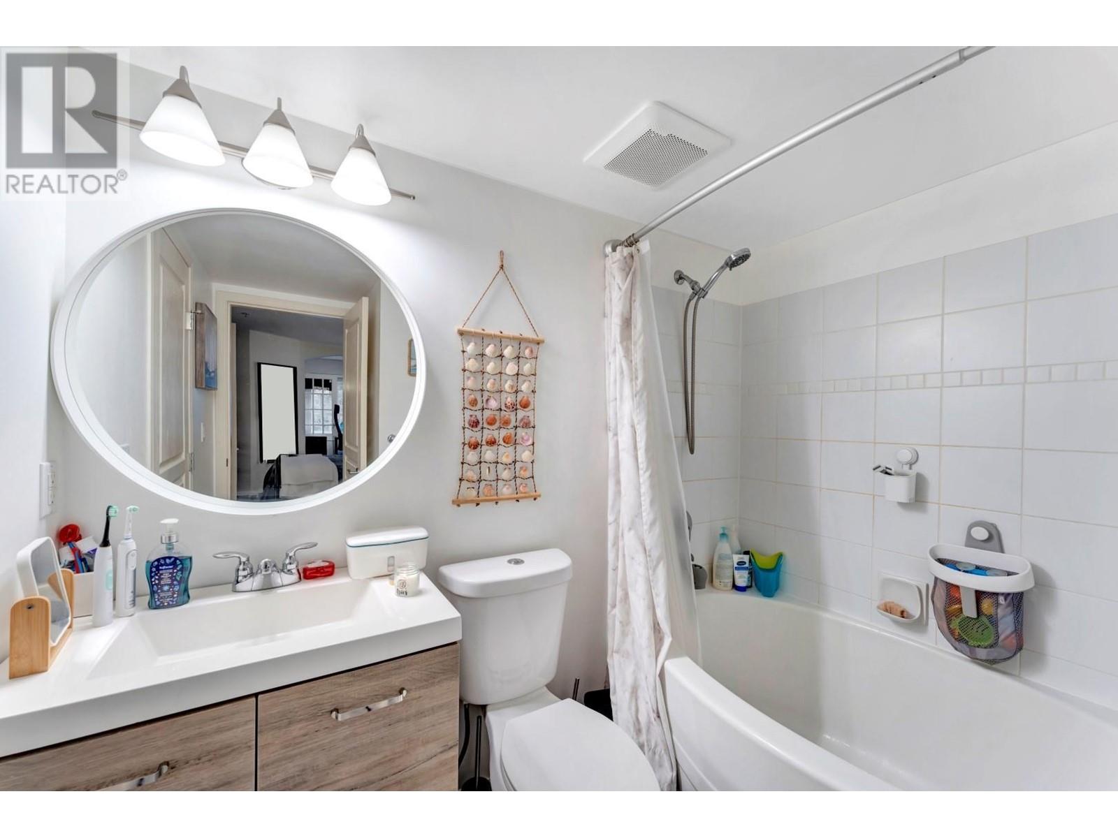 Listing Picture 16 of 22 : 213 3388 MORREY COURT, Burnaby / 本拿比 - 魯藝地產 Yvonne Lu Group - MLS Medallion Club Member