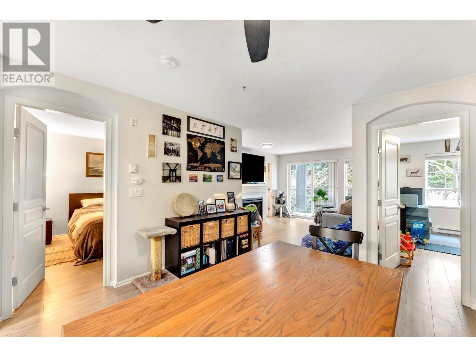 Listing Picture 6 of 22 : 213 3388 MORREY COURT, Burnaby / 本拿比 - 魯藝地產 Yvonne Lu Group - MLS Medallion Club Member