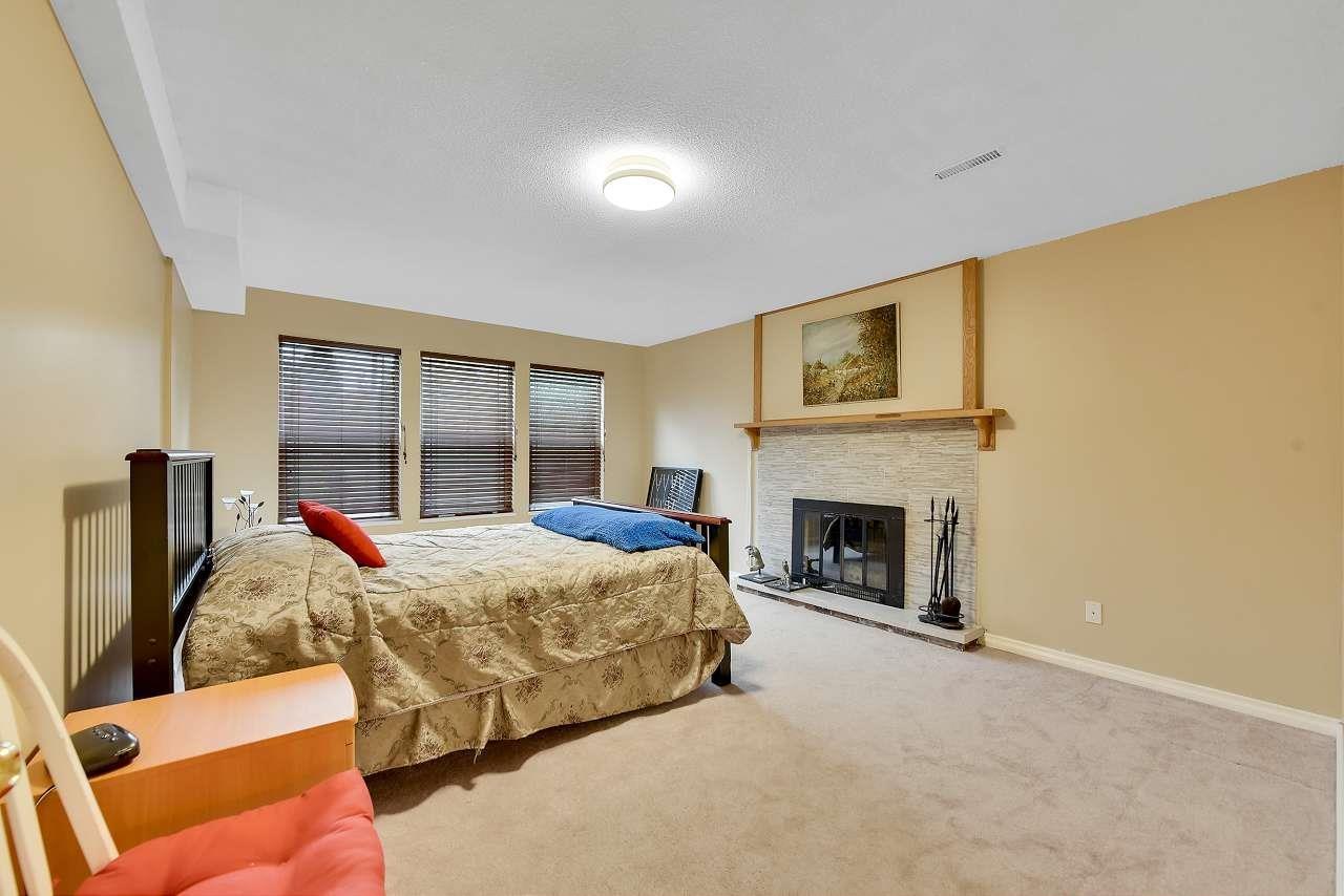9113 145a Street, Surrey, British Columbia  V3R 7L6 - Photo 8 - R2979403