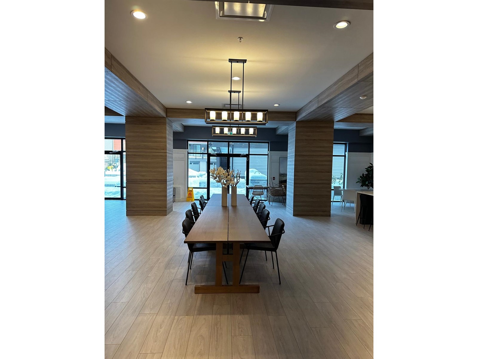 404 18811 72 Avenue, Surrey, British Columbia  V0V 0V0 - Photo 11 - R2976548