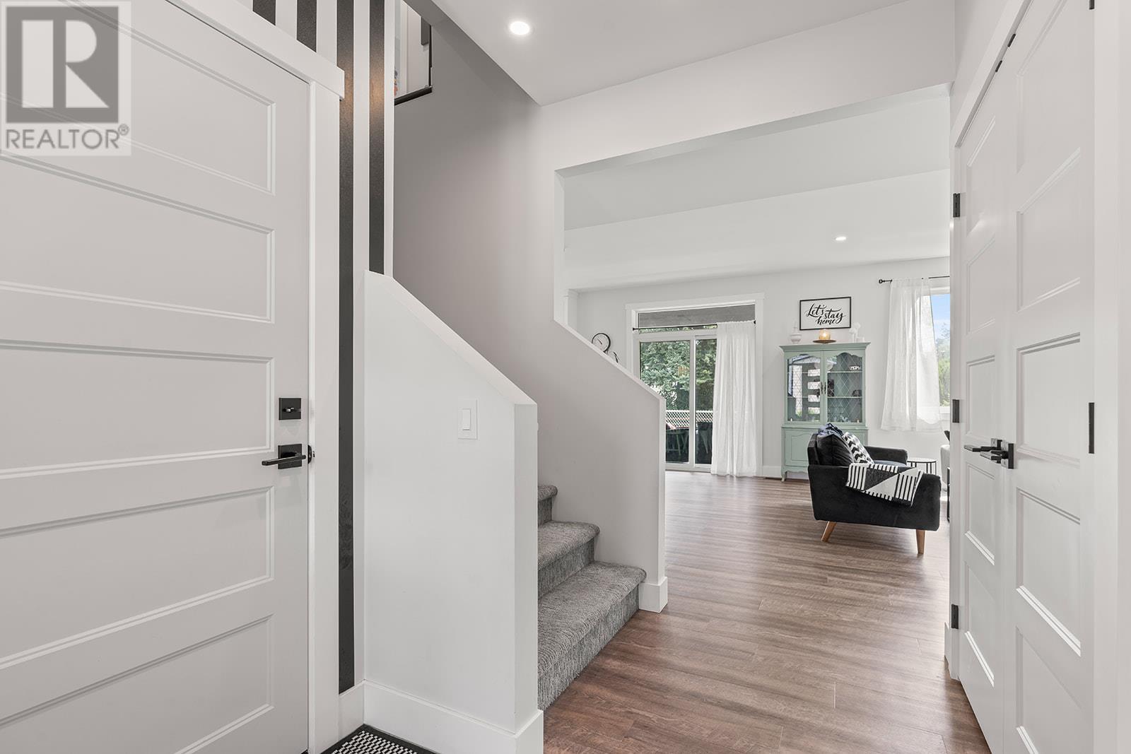 Property at 1441 20 Avenue SE Unit# 1 image 5
