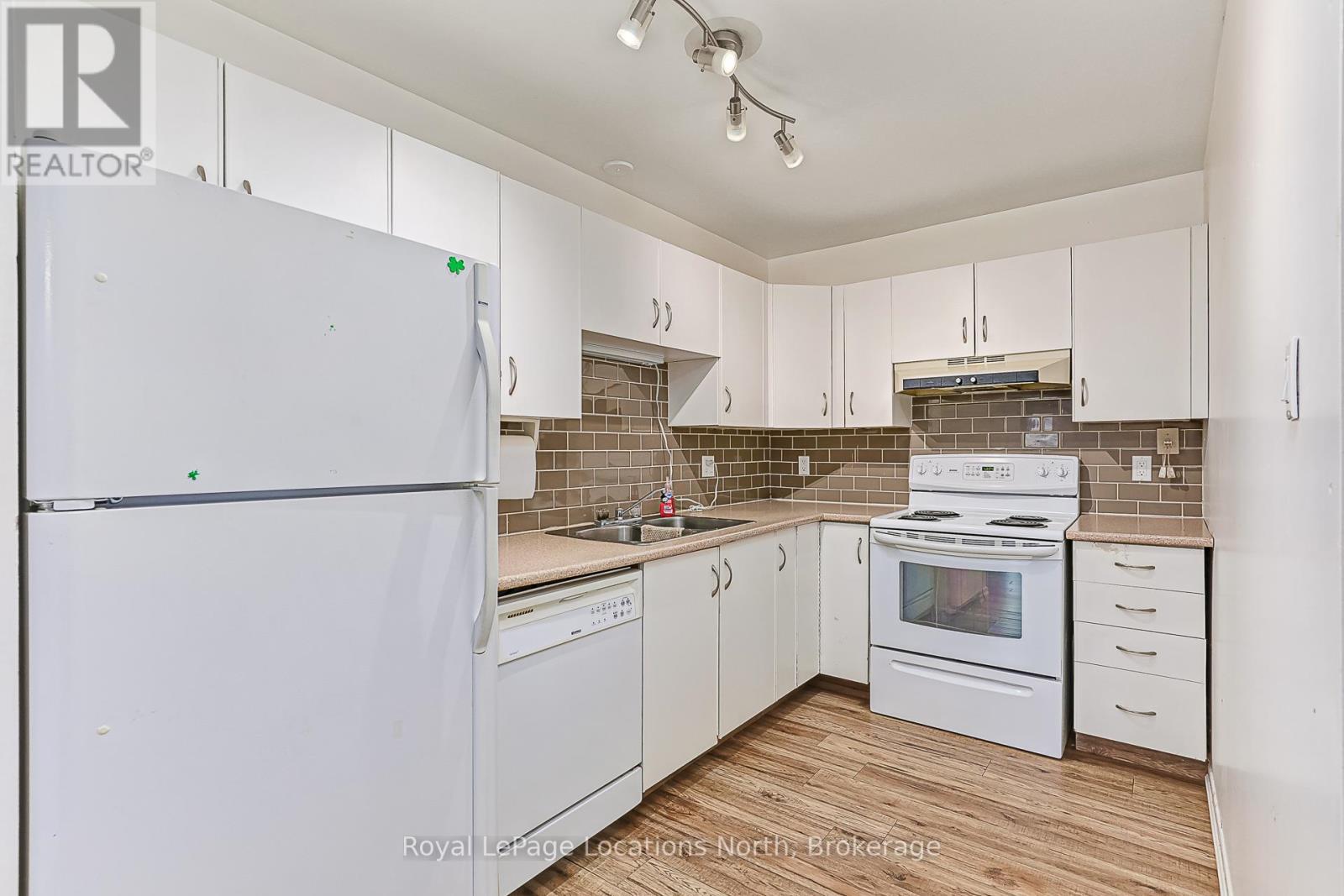 2 - 2 Trafalgar Road, Collingwood, Ontario  L9Y 5G4 - Photo 22 - S12027183