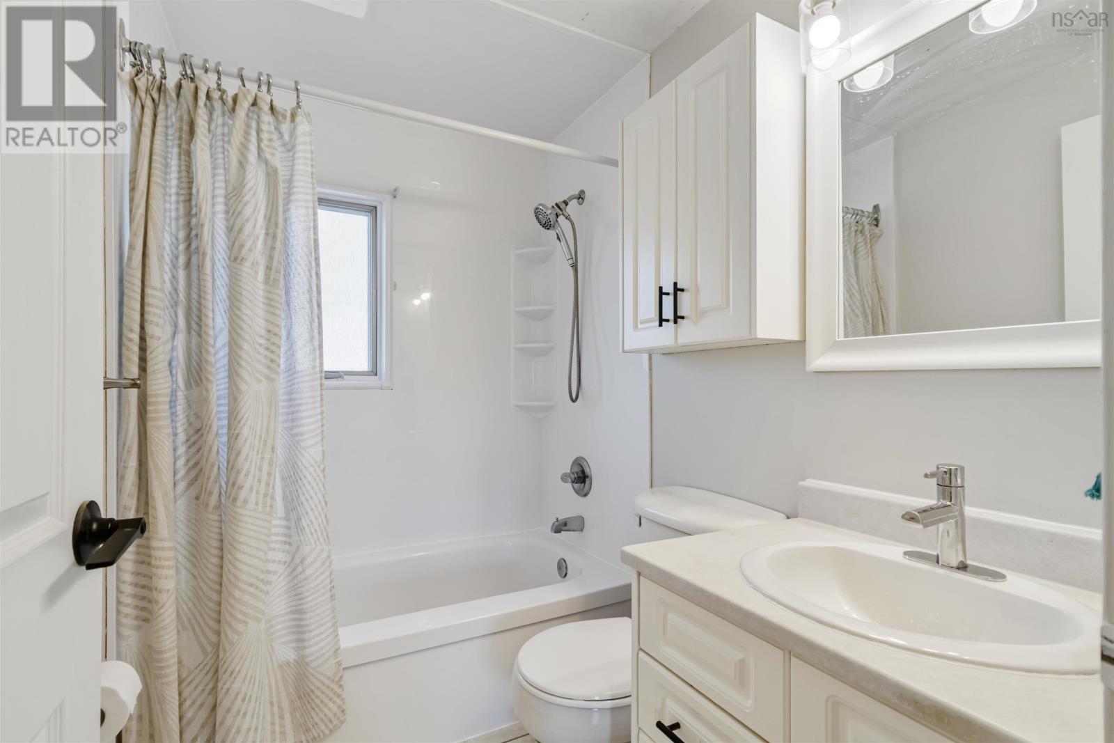 4 Kenwood Avenue, Hammonds Plains, Nova Scotia  B4B 1G4 - Photo 26 - 202505218