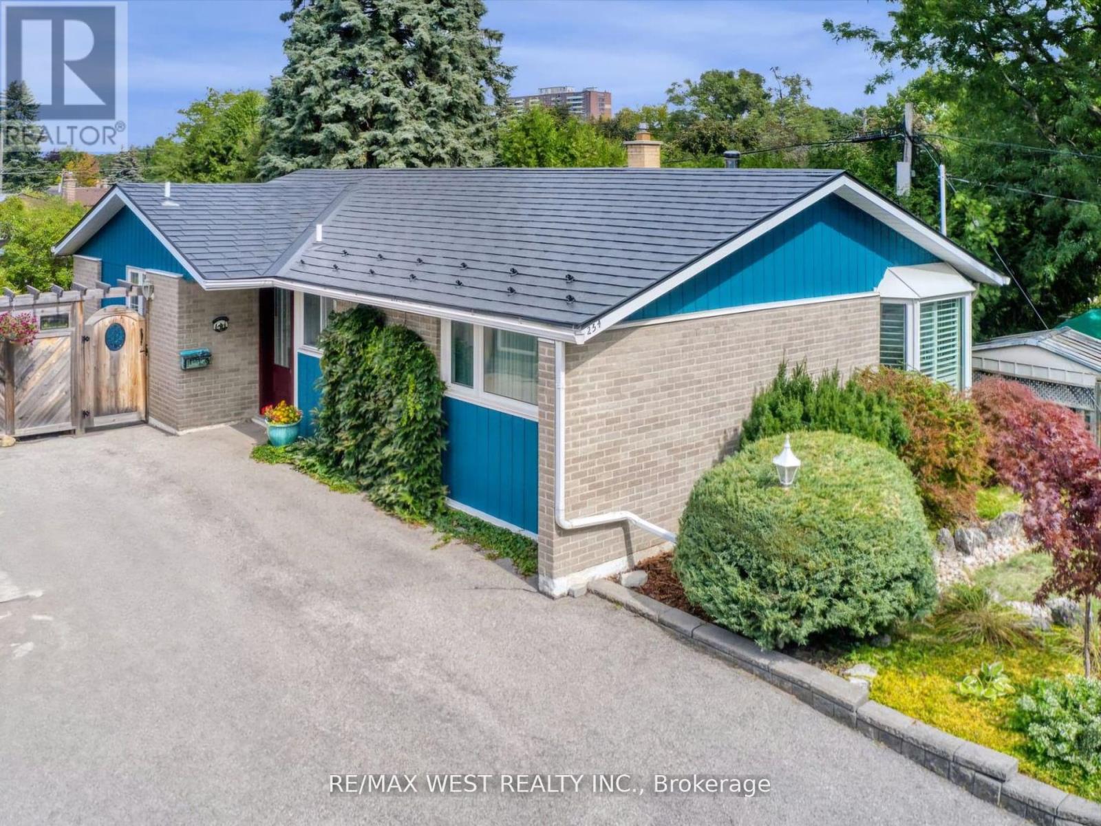 Property at 254 CONFEDERATION DRIVE image 1