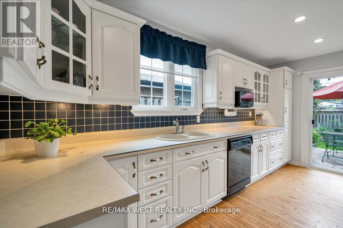 Property at 254 CONFEDERATION DRIVE image 5