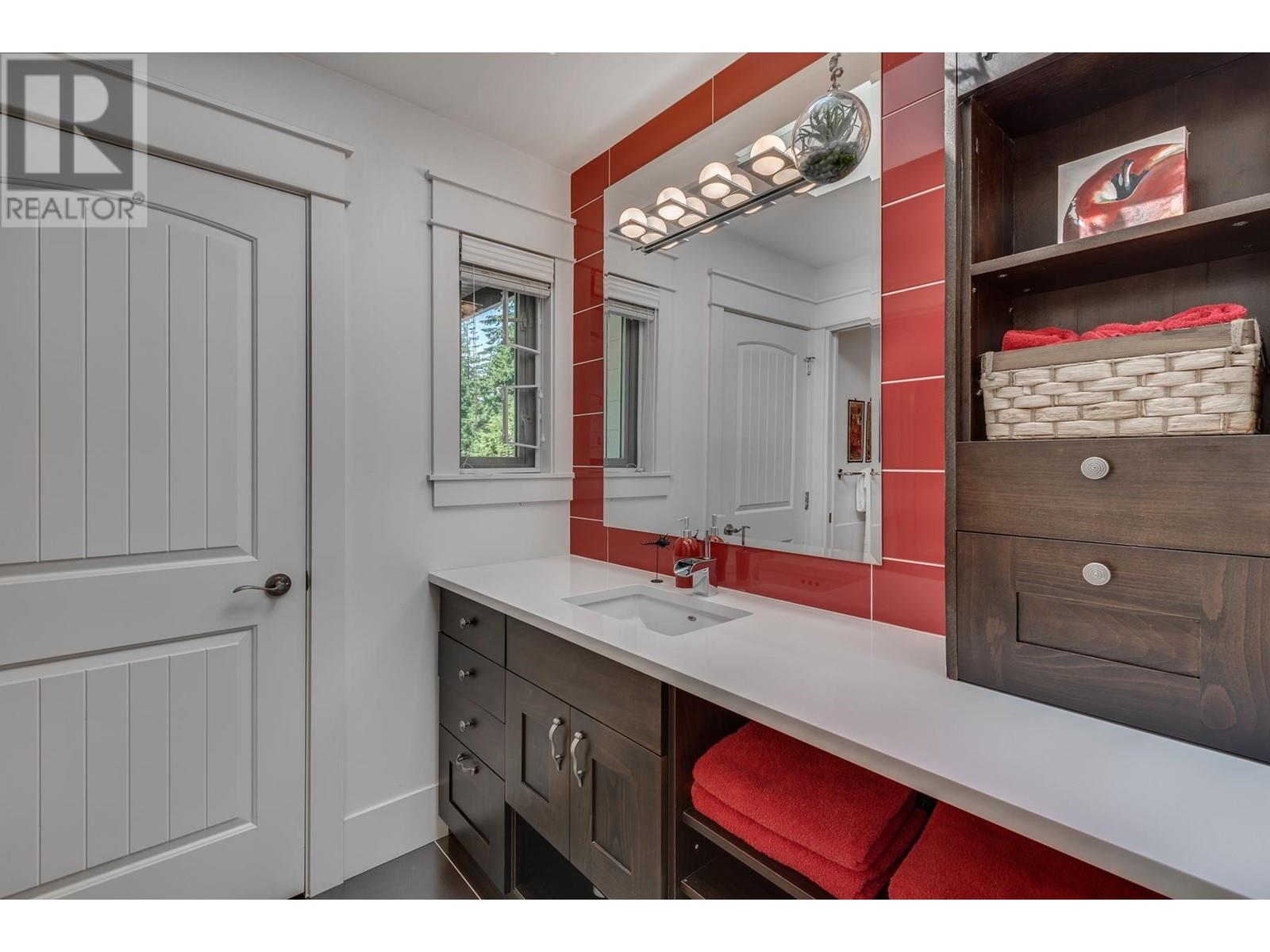 4276 Prospect Road, North Vancouver, British Columbia  V7N 3L5 - Photo 29 - R2979054