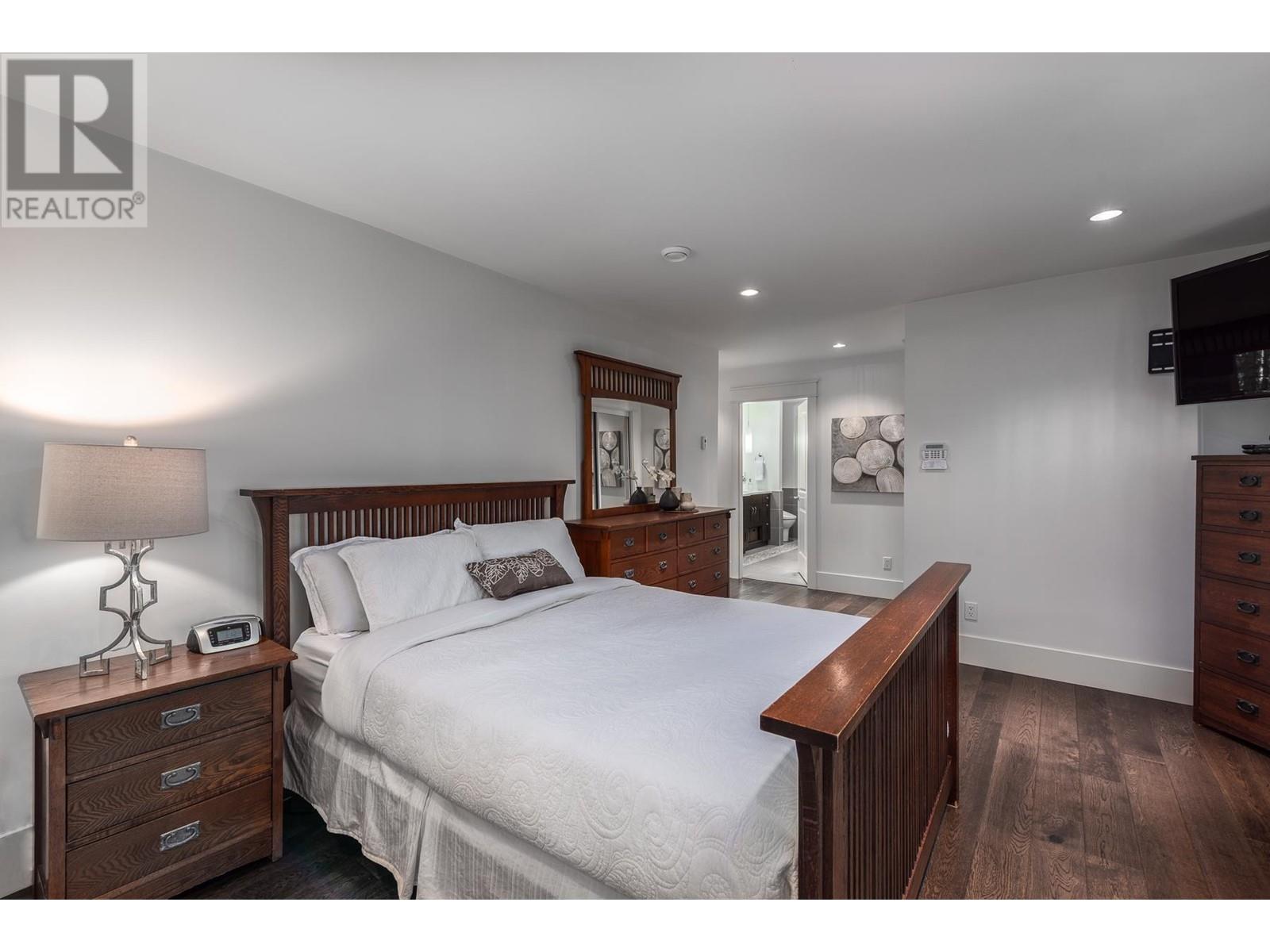 4276 Prospect Road, North Vancouver, British Columbia  V7N 3L5 - Photo 20 - R2979054