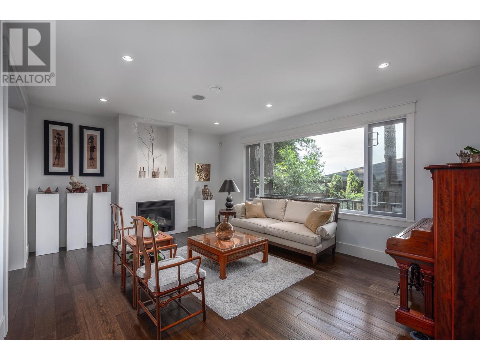 4276 Prospect Road, North Vancouver, British Columbia  V7N 3L5 - Photo 4 - R2979054