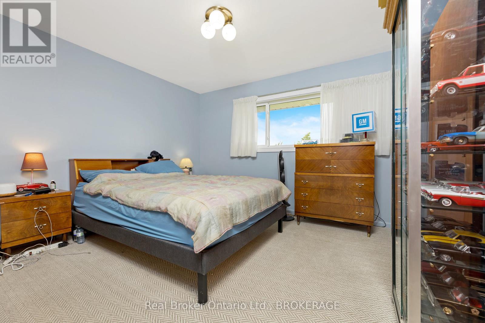9110 Tenth Line, Halton Hills, Ontario  L0P 1K0 - Photo 22 - W11933680
