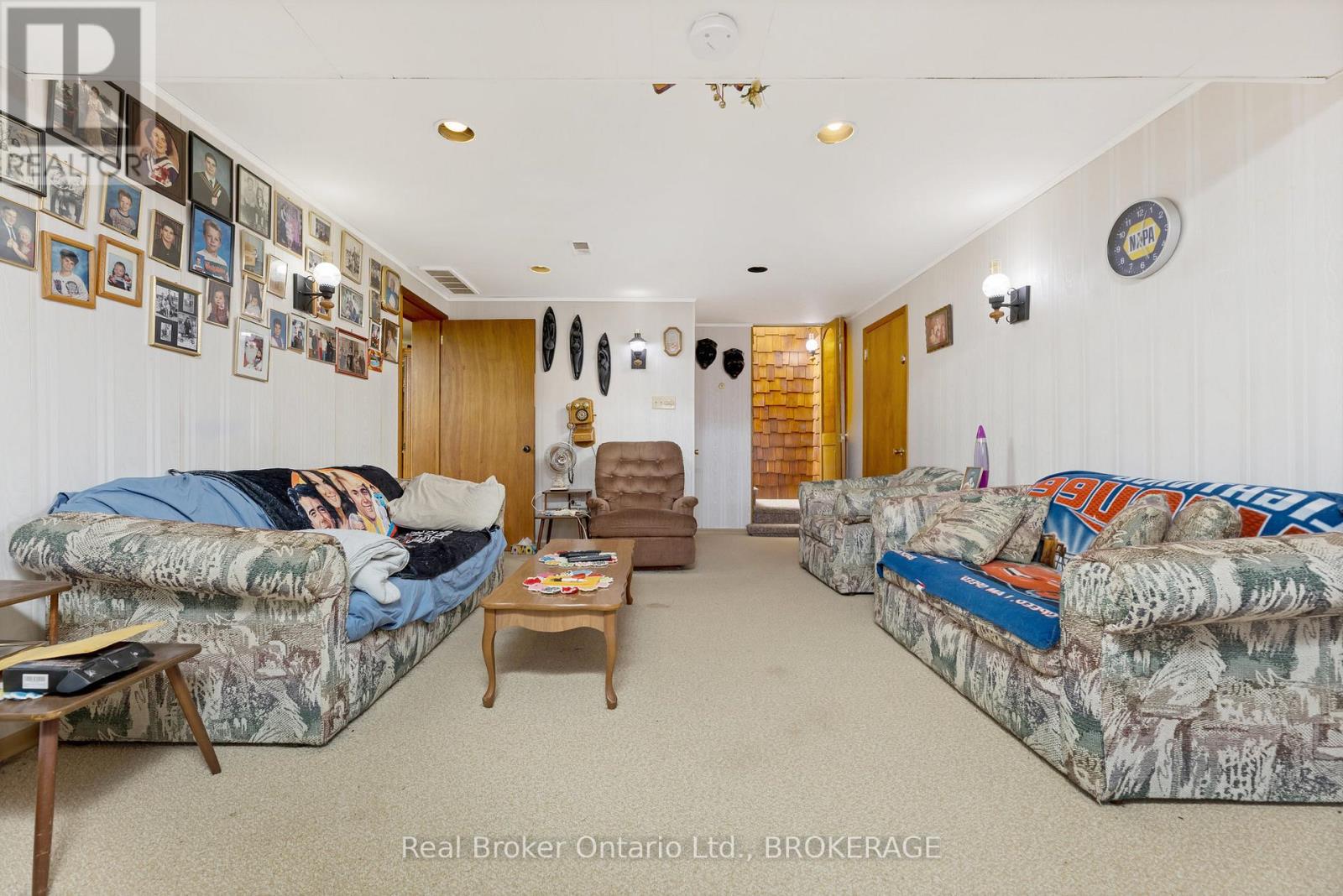 9110 Tenth Line, Halton Hills, Ontario  L0P 1K0 - Photo 24 - W11933680