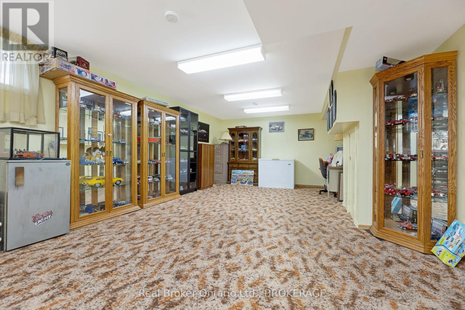 9110 Tenth Line, Halton Hills, Ontario  L0P 1K0 - Photo 26 - W11933680