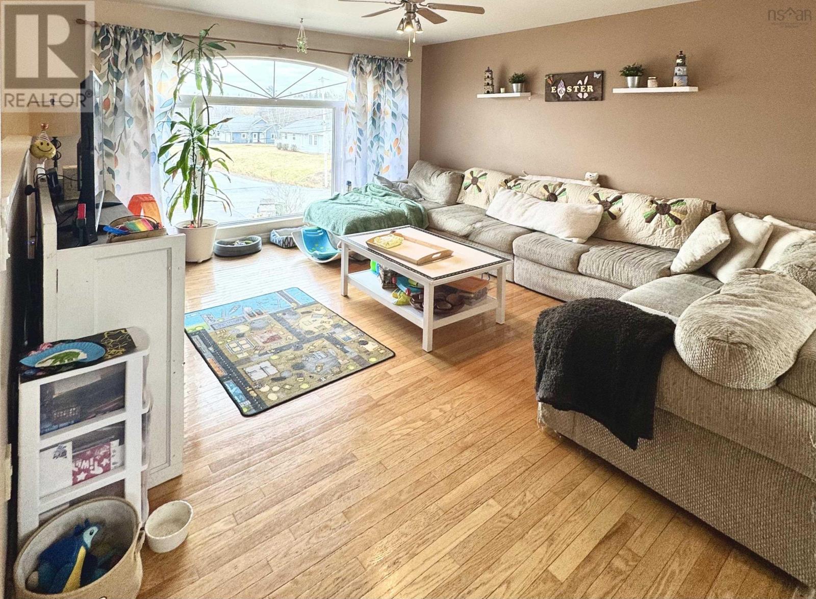 2 Roslindale Drive, Truro Heights, Nova Scotia  B2N 1T2 - Photo 9 - 202505212