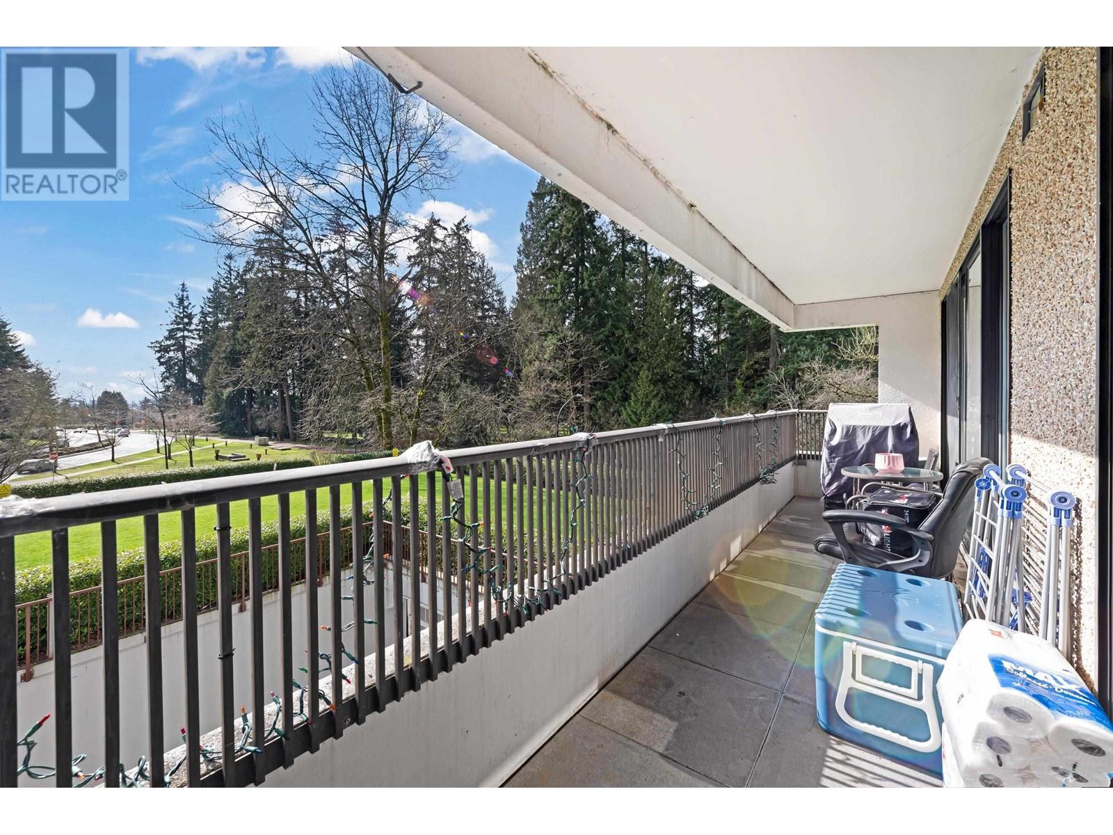 Listing Picture 10 of 29 : 206 4194 MAYWOOD STREET, Burnaby / 本拿比 - 魯藝地產 Yvonne Lu Group - MLS Medallion Club Member