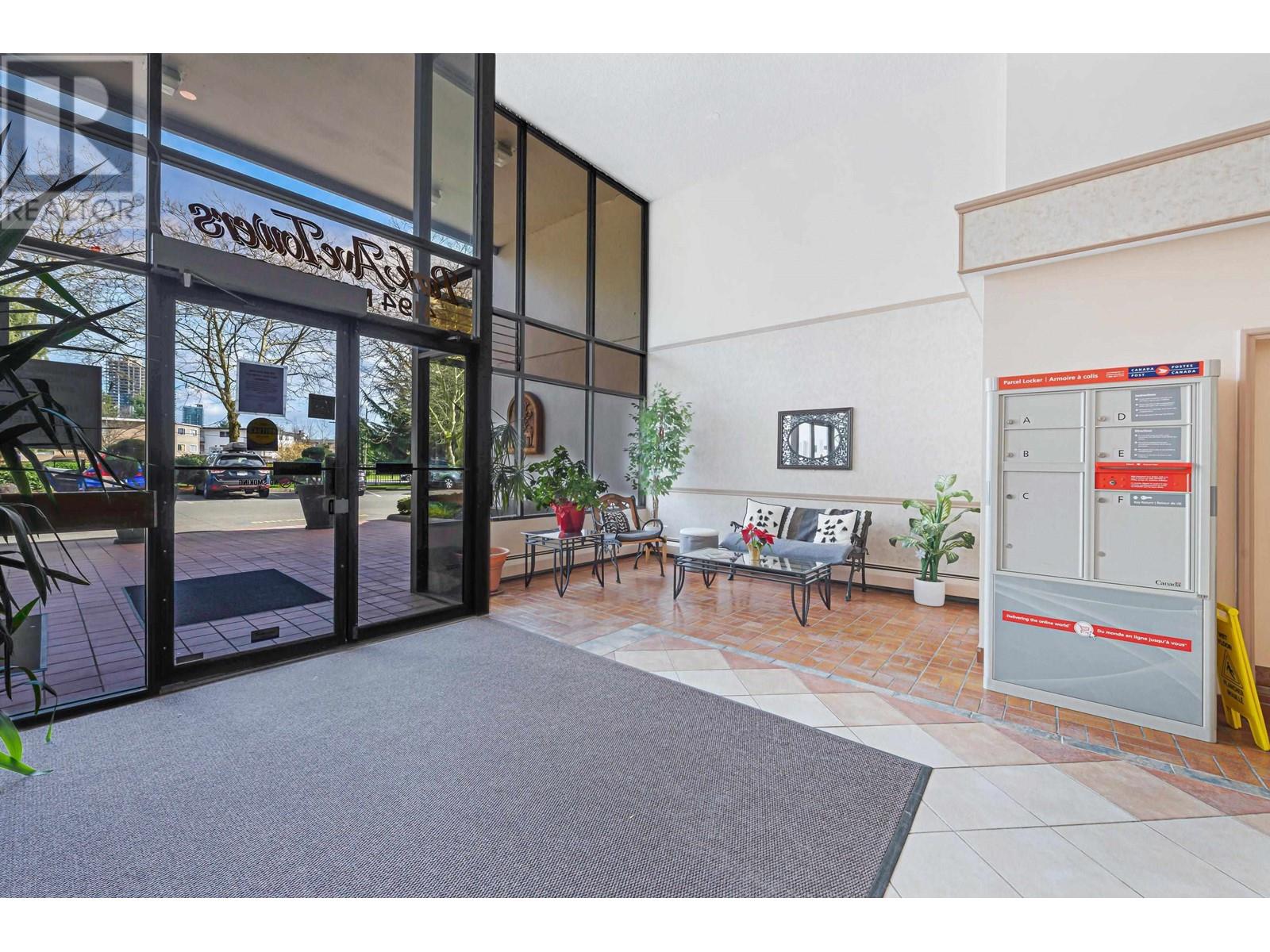Listing Picture 18 of 29 : 206 4194 MAYWOOD STREET, Burnaby / 本拿比 - 魯藝地產 Yvonne Lu Group - MLS Medallion Club Member