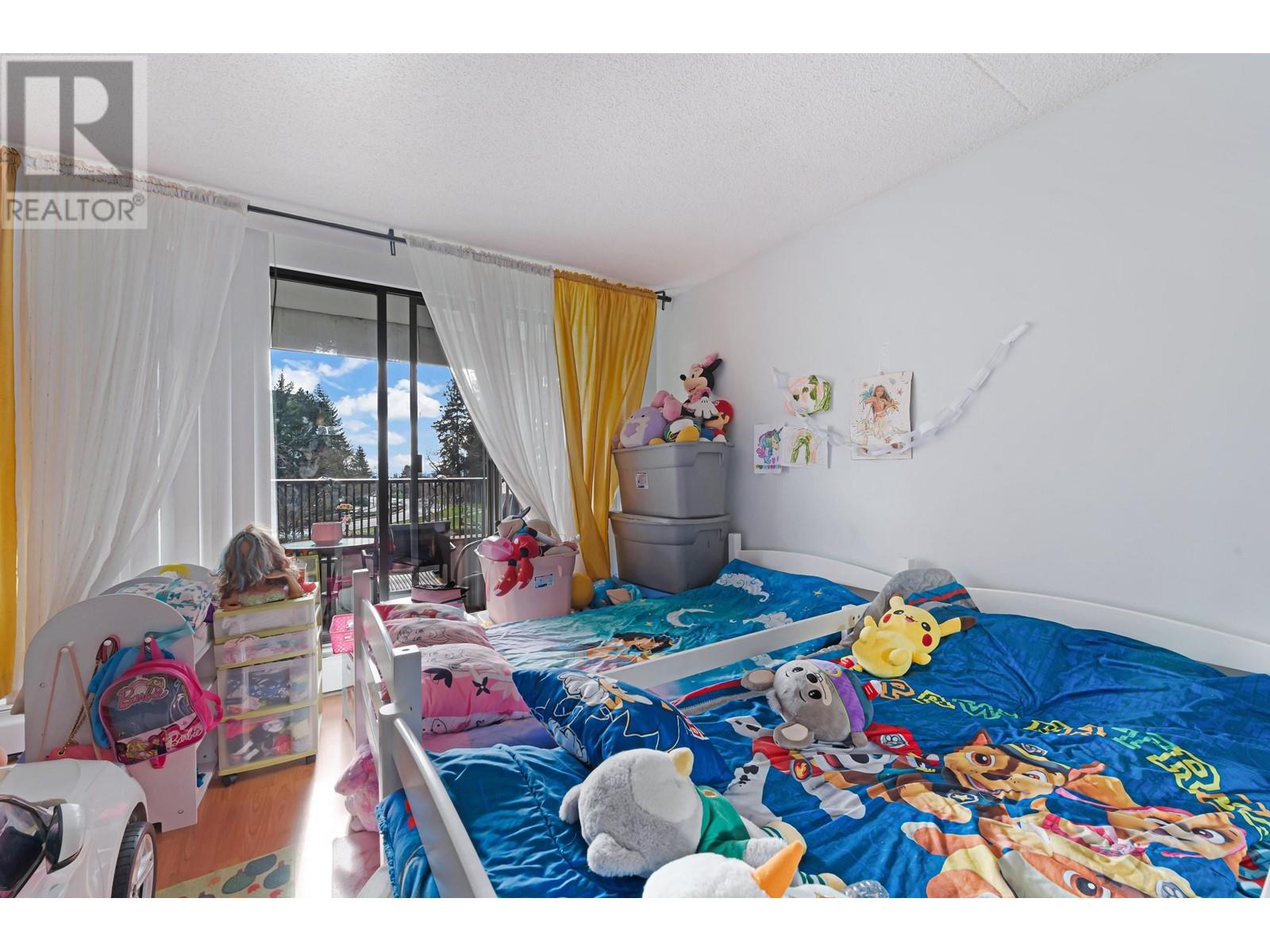 Listing Picture 16 of 29 : 206 4194 MAYWOOD STREET, Burnaby / 本拿比 - 魯藝地產 Yvonne Lu Group - MLS Medallion Club Member