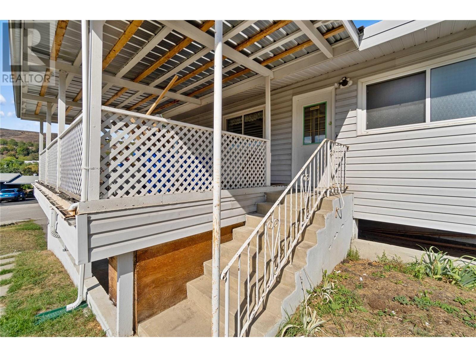 Property at 3701 36A Street image 5