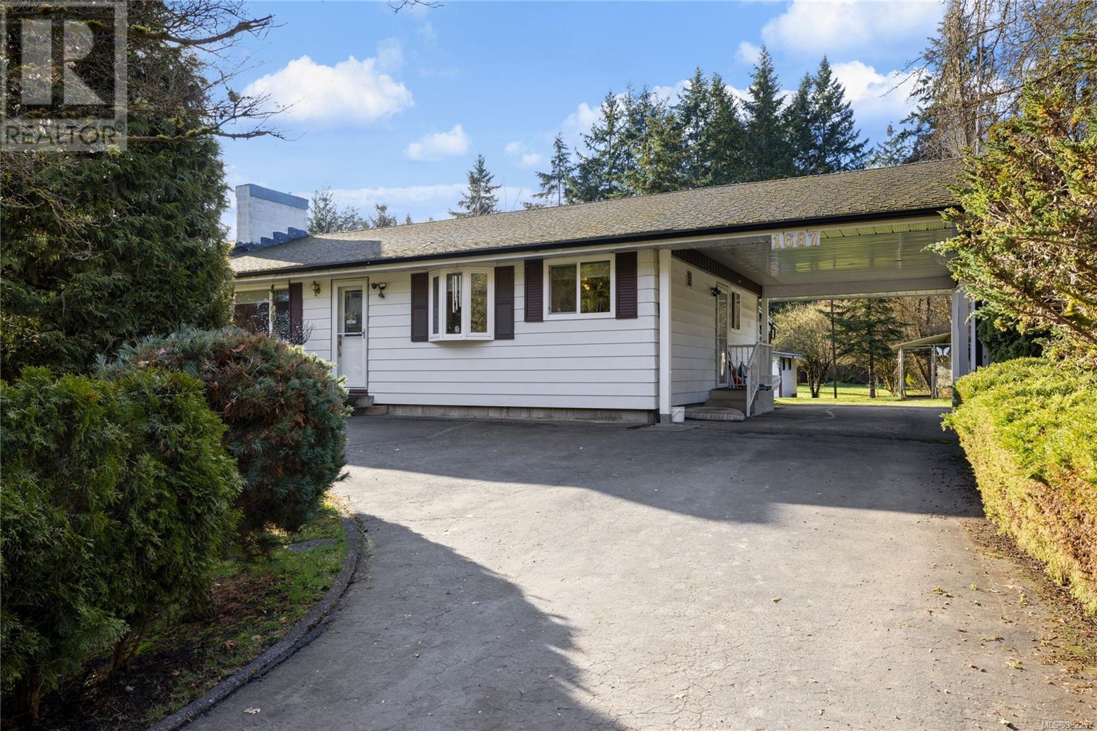 Property at 1687 Benham Rd image 5