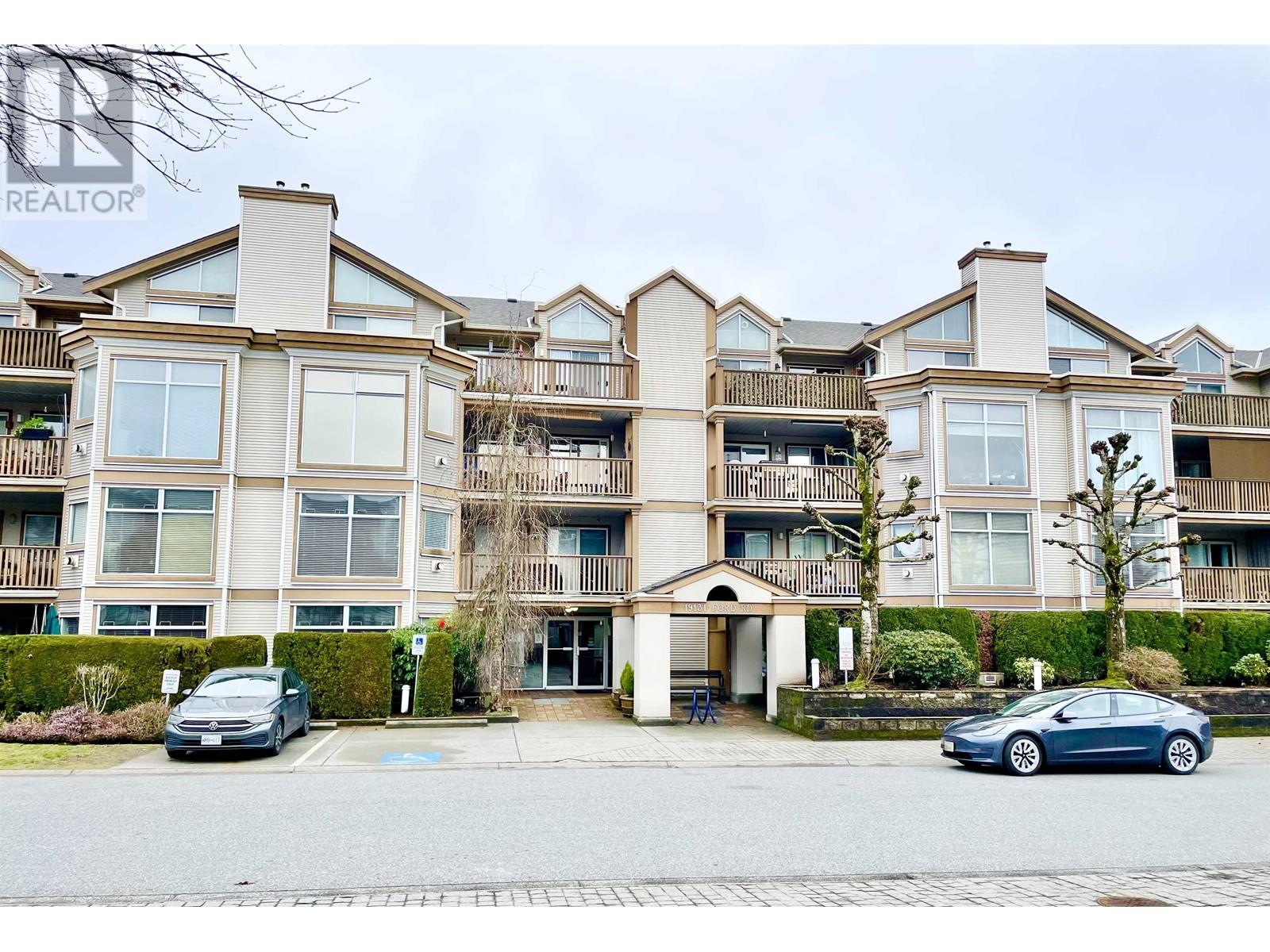 404 19131 Ford Road, Pitt Meadows, British Columbia  V3Y 2R5 - Photo 1 - R2978902