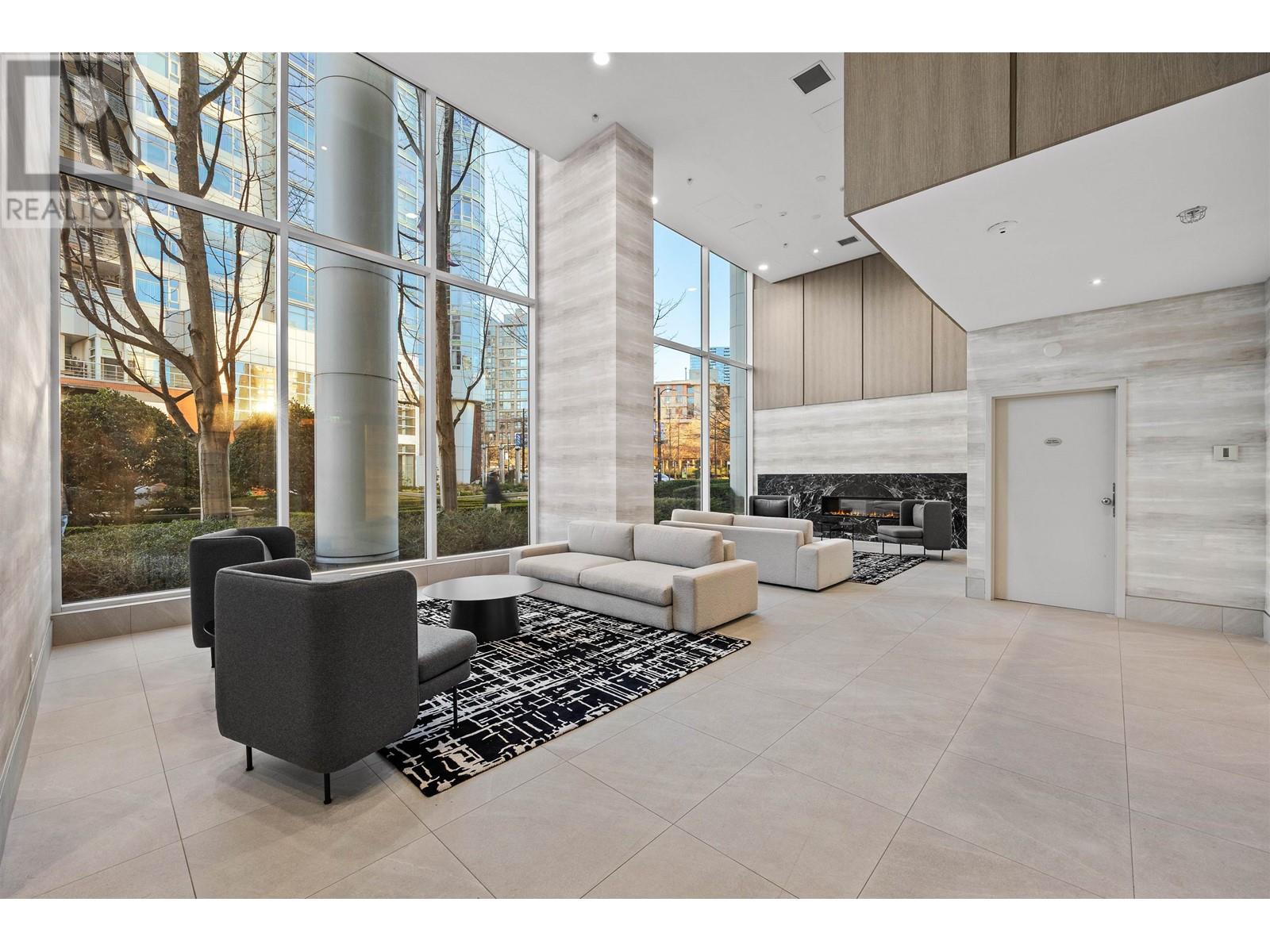 Listing Picture 12 of 21 : 2702 193 AQUARIUS MEWS, Vancouver / 溫哥華 - 魯藝地產 Yvonne Lu Group - MLS Medallion Club Member