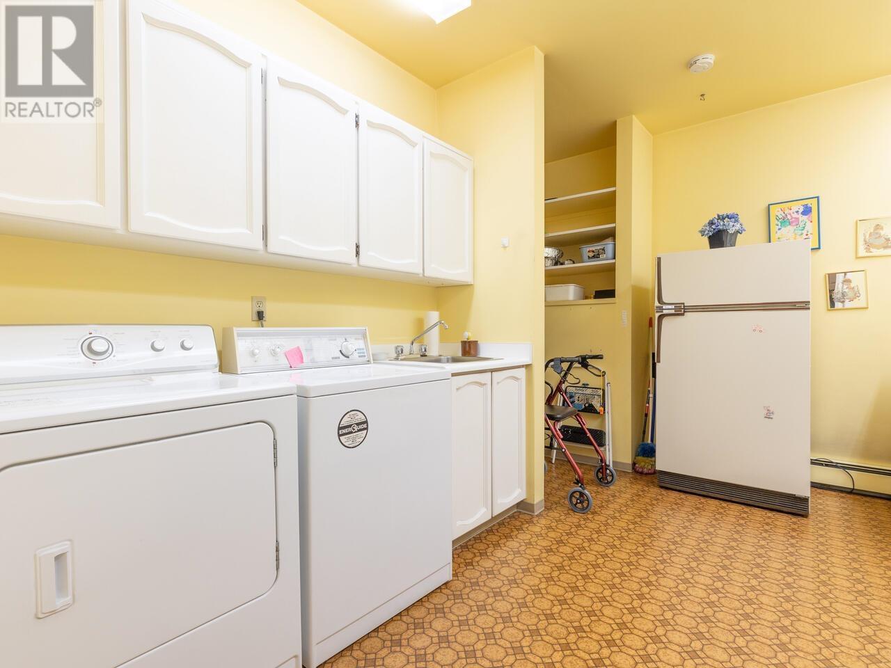 7501 Lambeth Drive, Burnaby, British Columbia  V5E 4B4 - Photo 11 - R2979429