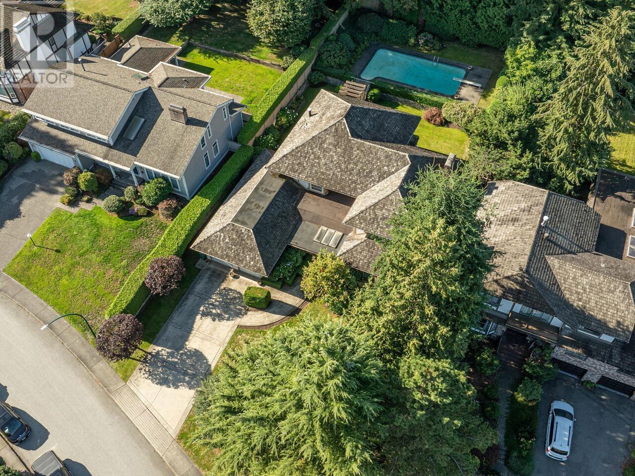 7501 Lambeth Drive, Burnaby, British Columbia  V5E 4B4 - Photo 37 - R2979429