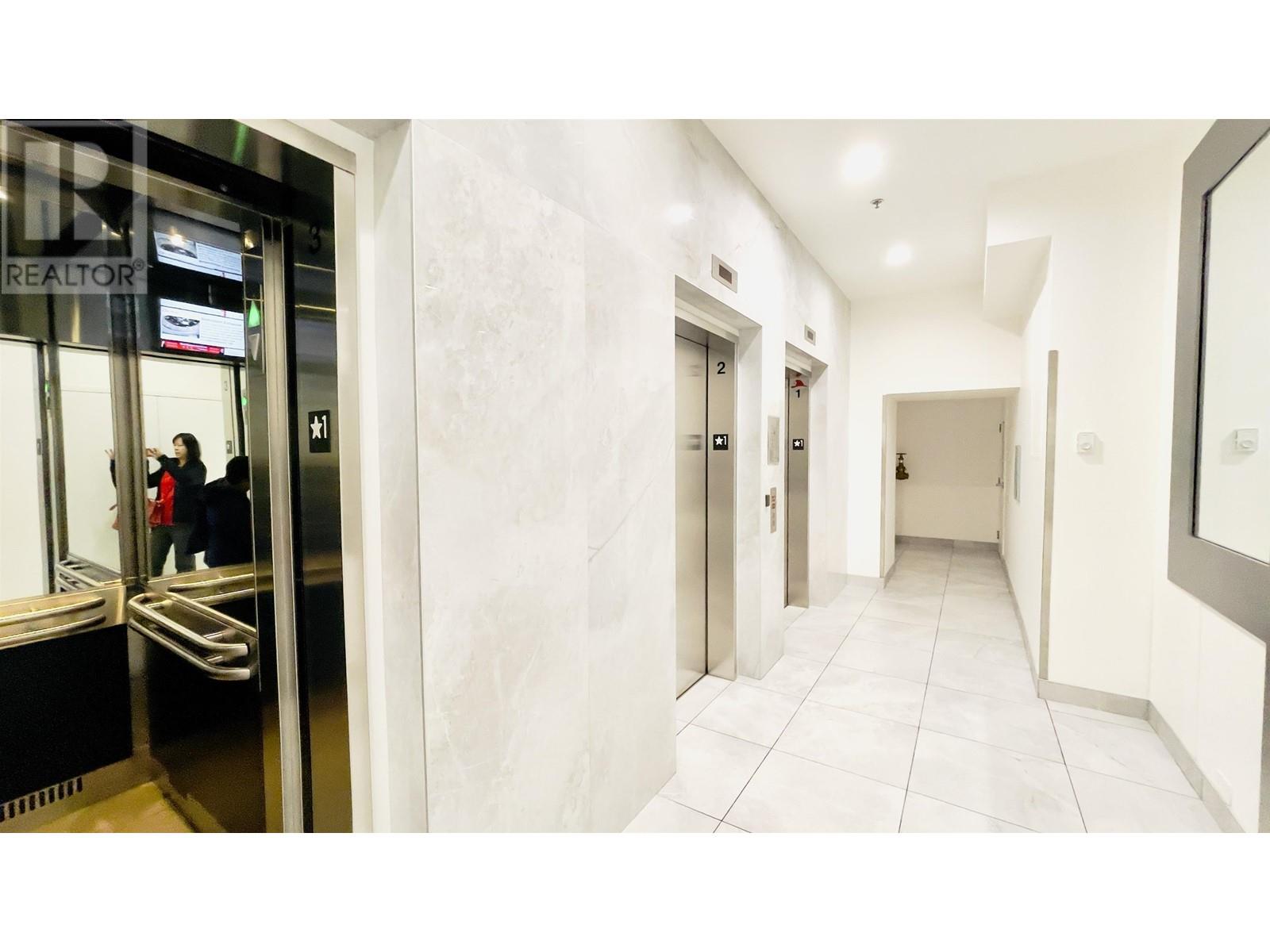 2304 1155 Seymour Street, Vancouver, British Columbia  V6B 1K2 - Photo 4 - R2979374