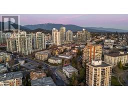 748 CHESTERFIELD AVENUE, North Vancouver, British Columbia