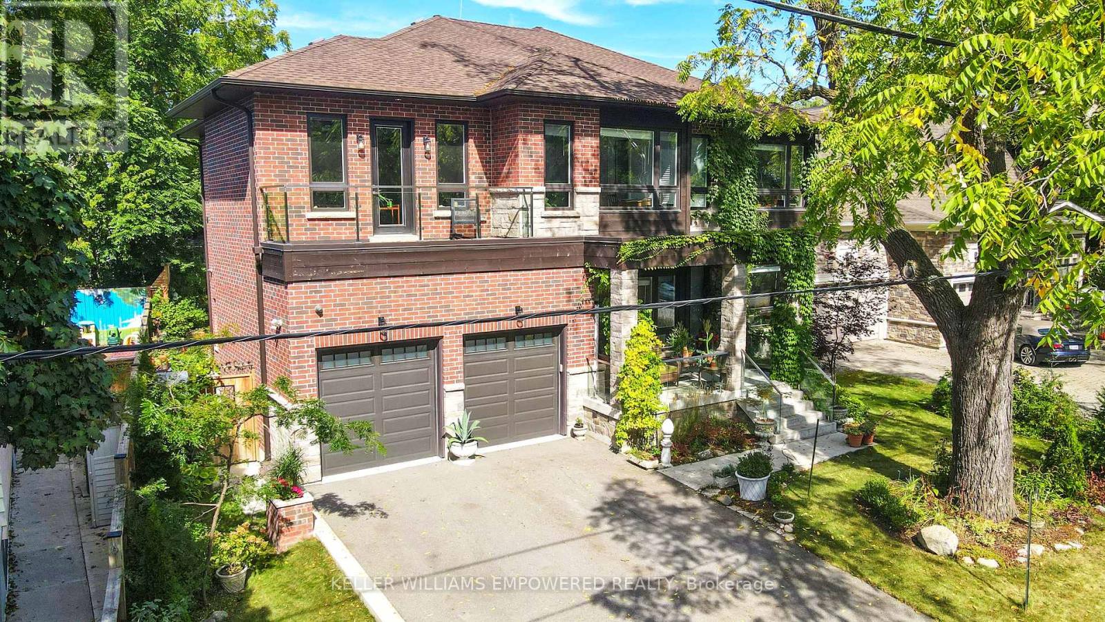 Property at 29 BEDFORD PARK AVENUE image 2