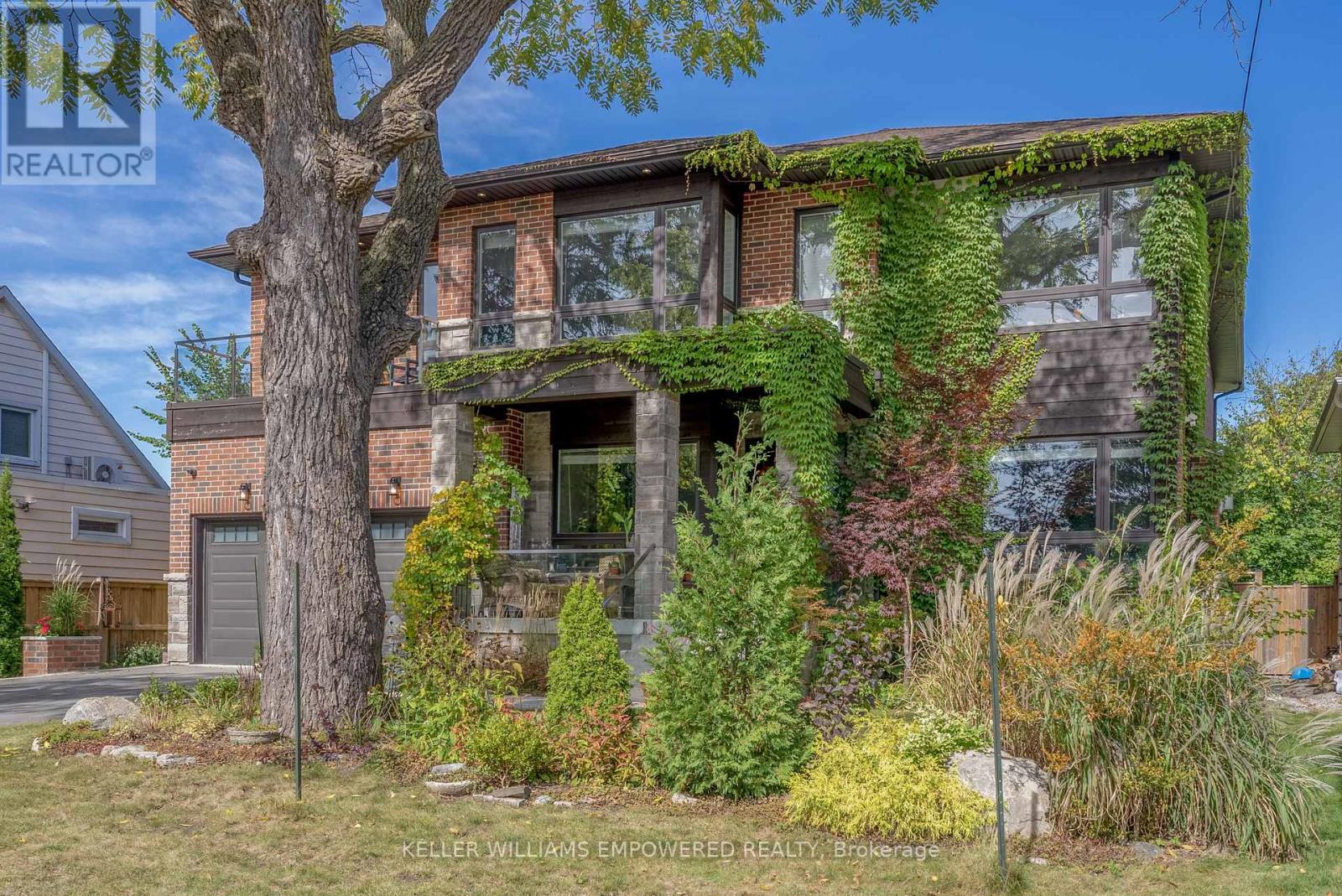 Property at 29 BEDFORD PARK AVENUE image 3