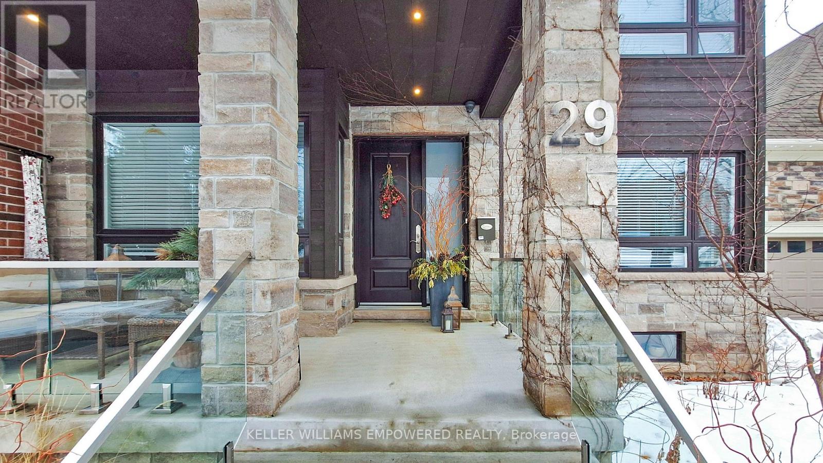 Property at 29 BEDFORD PARK AVENUE image 5