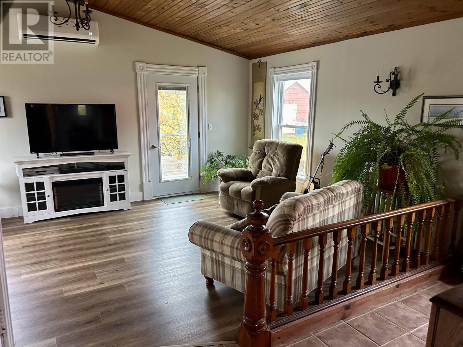 22 Victoria Street E, Kensington, Prince Edward Island  C0B 1M0 - Photo 6 - 202505220