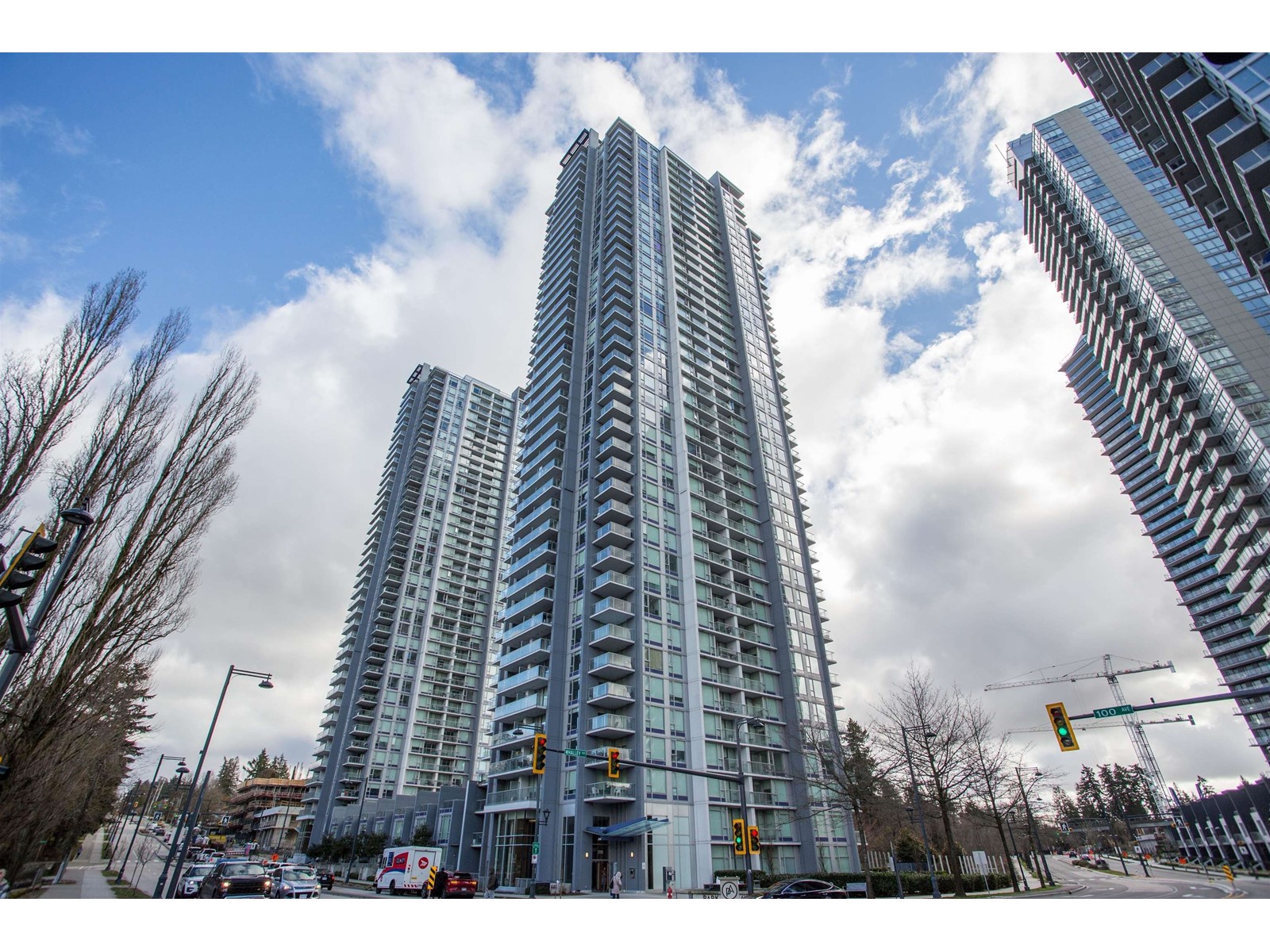 4201 13696 100 Avenue, Surrey, British Columbia  V3T 0L5 - Photo 1 - R2979470