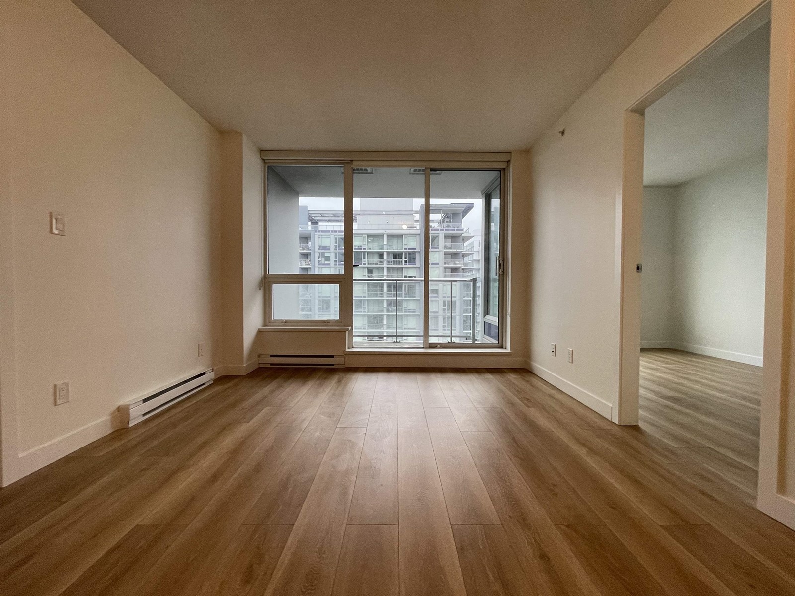 4201 13696 100 Avenue, Surrey, British Columbia  V3T 0L5 - Photo 6 - R2979470