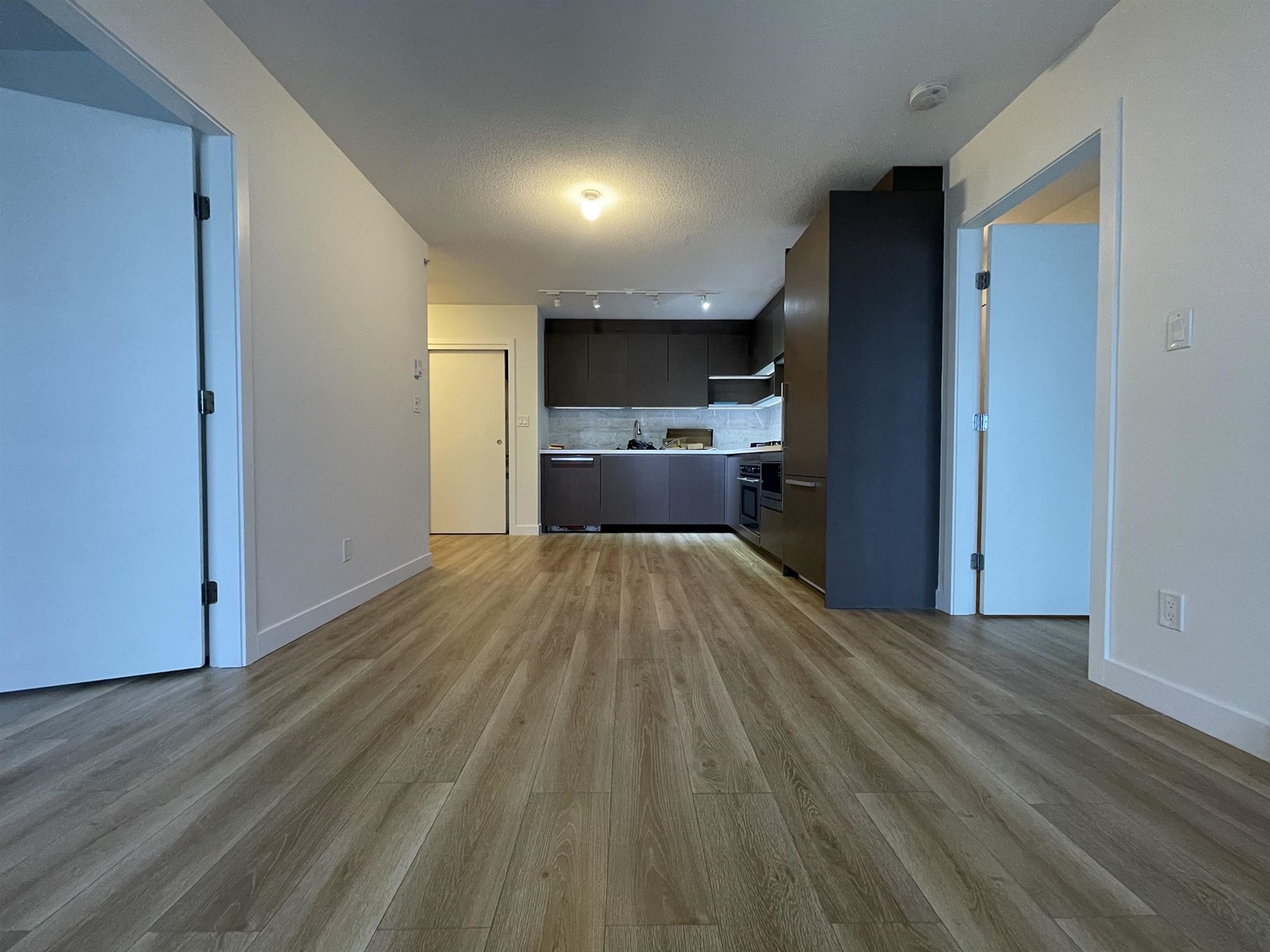 4201 13696 100 Avenue, Surrey, British Columbia  V3T 0L5 - Photo 7 - R2979470