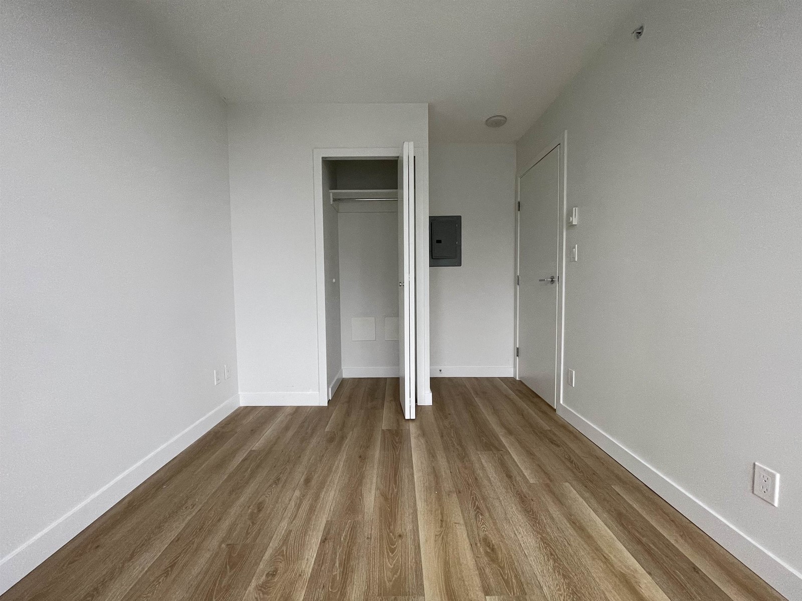 4201 13696 100 Avenue, Surrey, British Columbia  V3T 0L5 - Photo 8 - R2979470