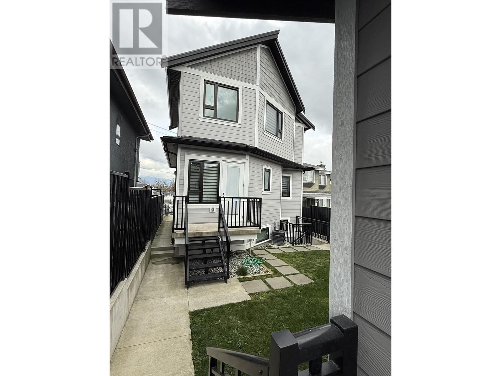 Property at 3176 E 29TH AVENUE image 4