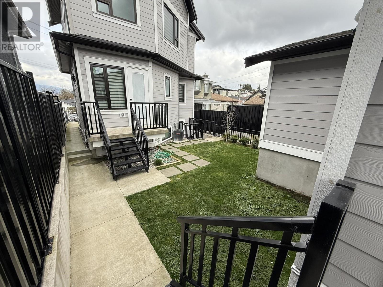 Property at 3176 E 29TH AVENUE image 5