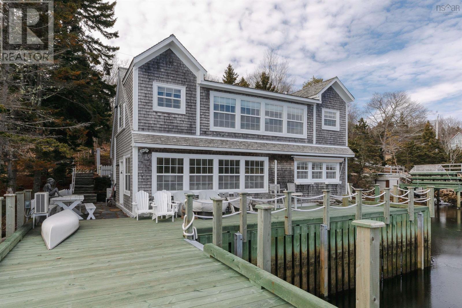 143 Walker Road, Chester, Nova Scotia  B0J 1J0 - Photo 2 - 202505221