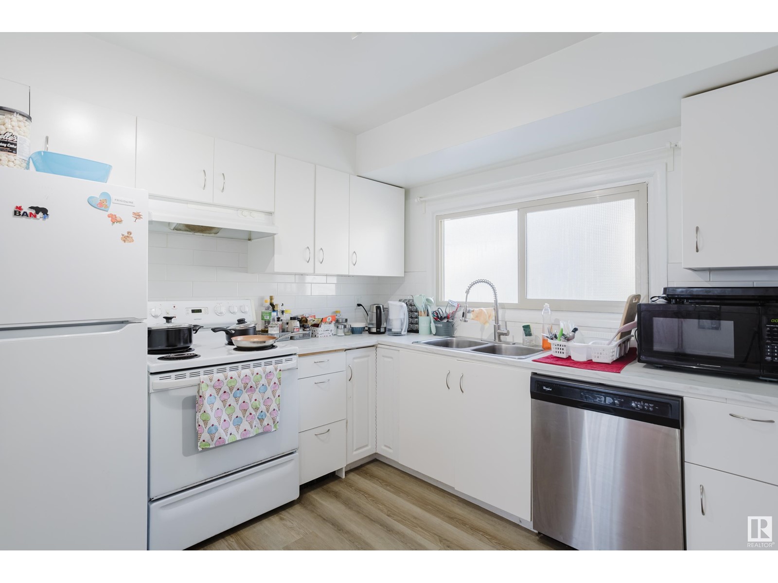 Property at 8808/10 128 AV NW image 2