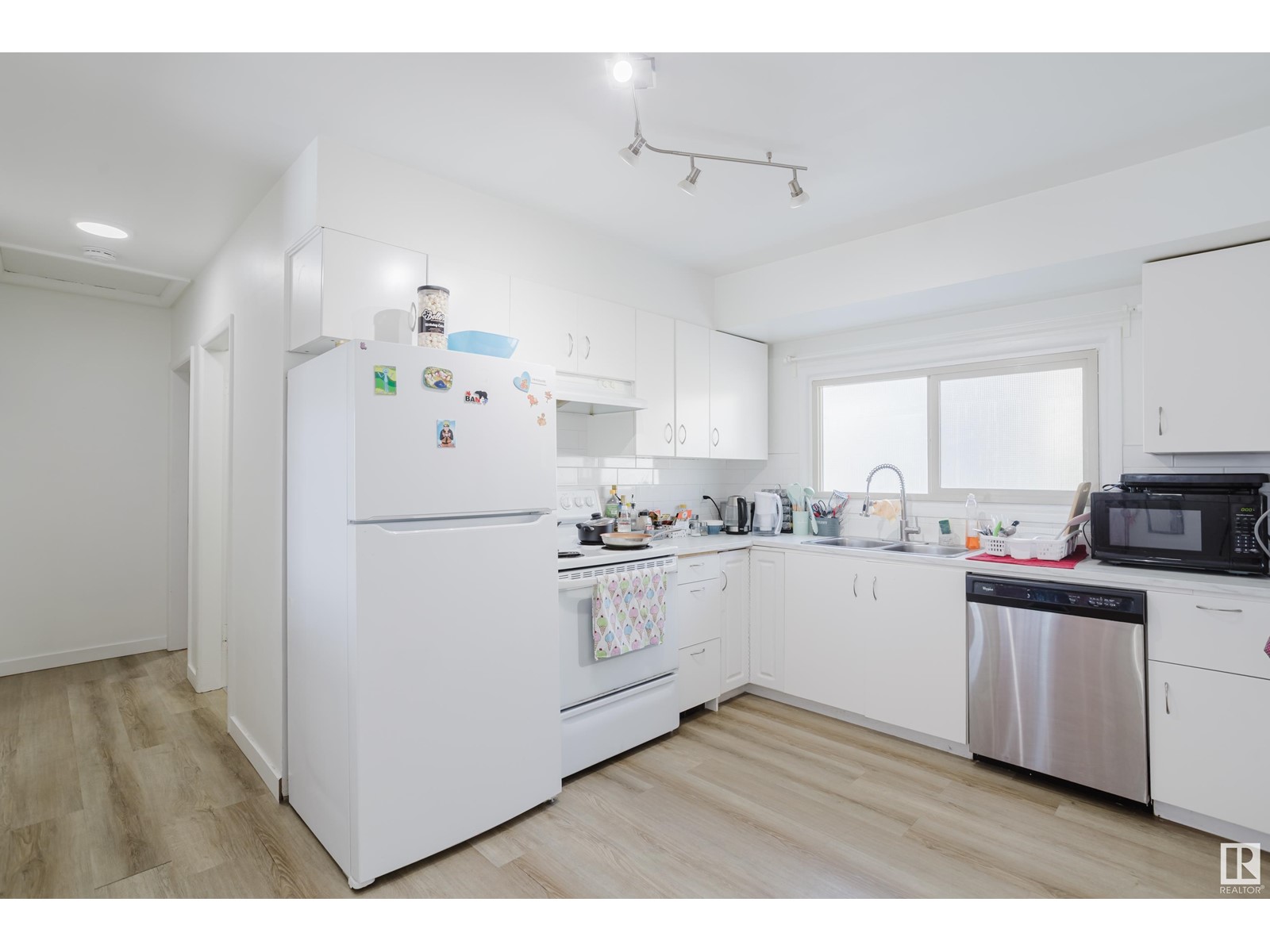 Property at 8808/10 128 AV NW image 3